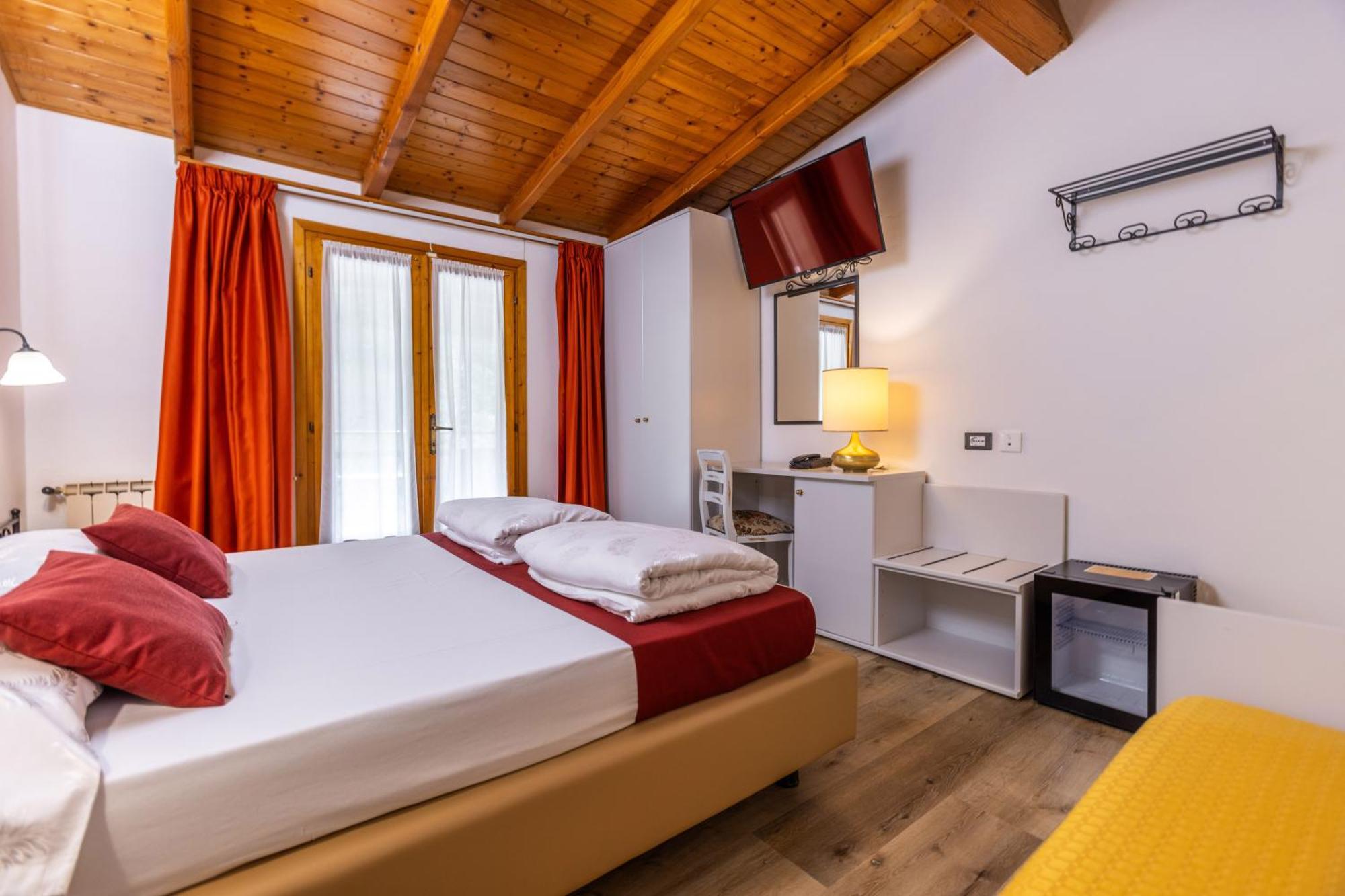 Hotel Rabay Brenzone sul Garda Bagian luar foto