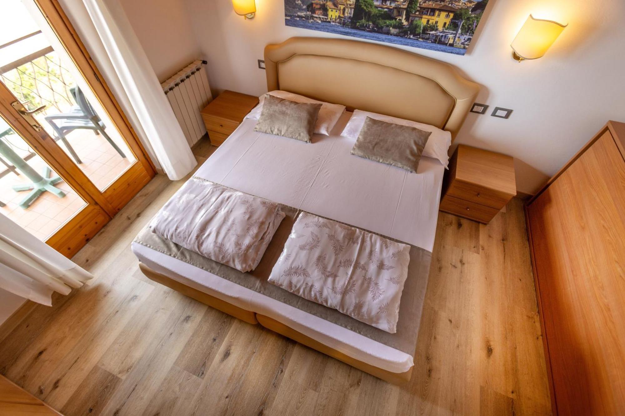 Hotel Rabay Brenzone sul Garda Bagian luar foto