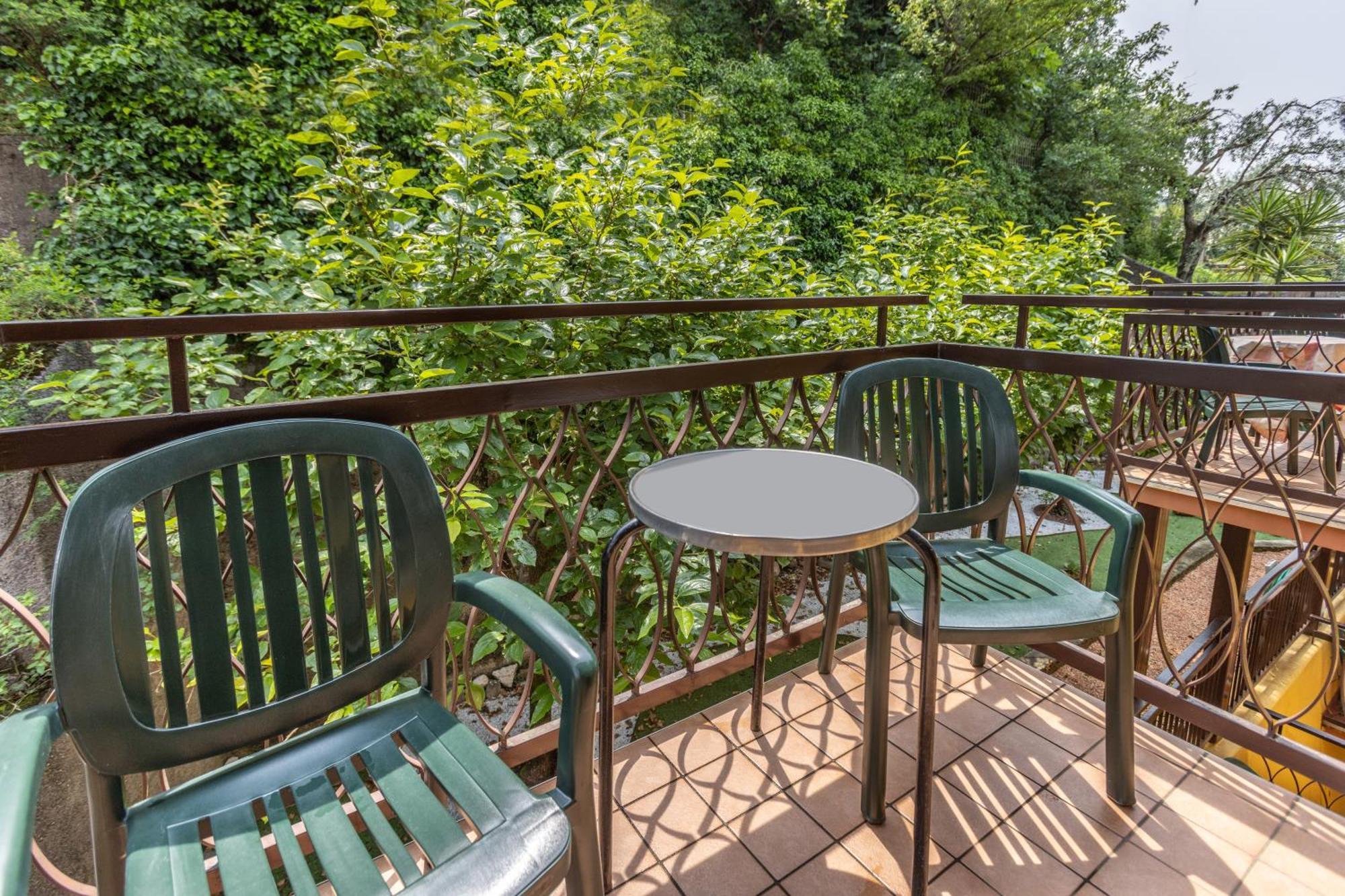 Hotel Rabay Brenzone sul Garda Bagian luar foto